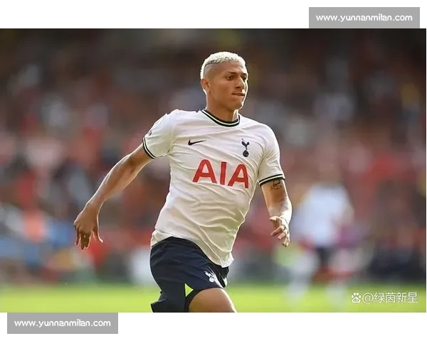 南安普顿 800 万欧报价科隆前锋唐斯 夏窗首签锁定美国新星