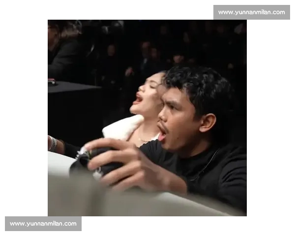 小舅子擂台激战！罗唐场外急到 “罚站”，网友：姐夫比选手还紧张！