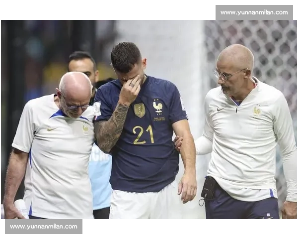 卢卡斯：伤病淬炼与欧冠荣耀的双面赛季